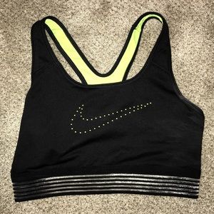 Sports bra